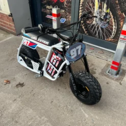 Alternative view of USED WHITE EBOX DRAGSTER